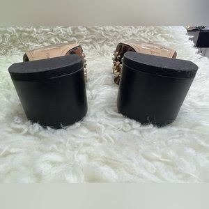 Sam Elderman Augustus Slide